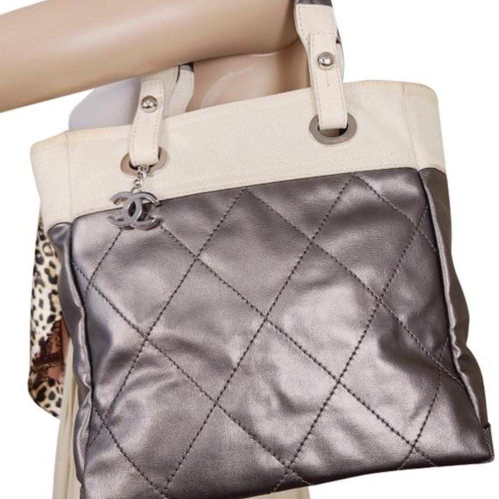 CHANEL Biarritz Paris Metallic Quilted Coated C Gray Beige Leather Canvas Tote - Picture 4 of 13